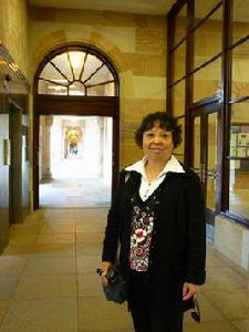 黃菲[東北大學教授]