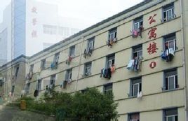 駐馬店財經學校