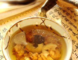 首烏瘦肉湯 首烏瘦肉湯