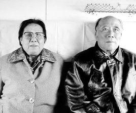 劉秋華[劉秋華，河北安平縣人，作家魏巍之妻。]