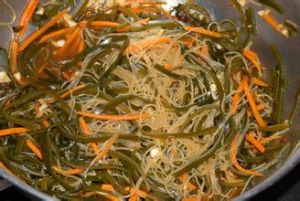 涼拌米粉海帶絲 涼拌米粉海帶絲