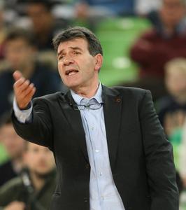 梅米&middot;貝西諾維奇