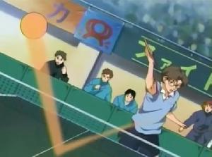 桌球桌上的武藤快翔