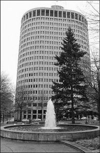 杜邦財團 杜邦財團