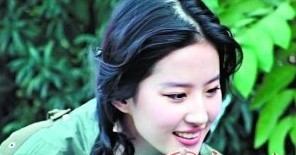 清純必備：劉亦菲的皮膚