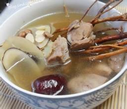 五指毛桃雙參排骨湯 五指毛桃雙參排骨湯