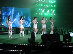 水晶樂坊組合參演江陰海瀾集團中秋晚會