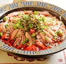 煎豬腰配紅胡椒粒汁