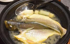 砂鍋燉黃花魚 砂鍋燉黃花魚