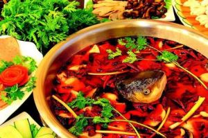 麻辣魚頭火鍋