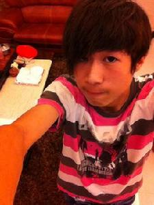 敲鐘老人 敲鐘老人