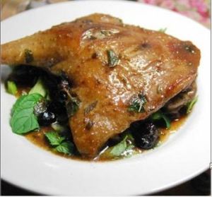 香草藍莓鴨腿 香草藍莓鴨腿