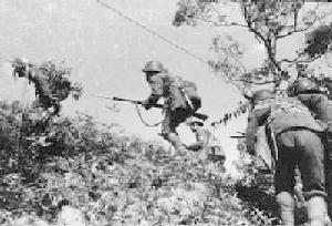 發起衝鋒的中國軍隊