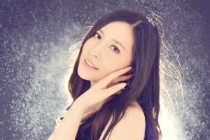 影視新星 倪娜謝