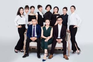 仟易集團 仟易集團