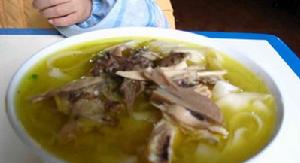 （圖）北芪燉乳鴿