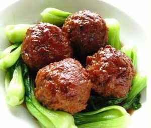 紅燒獅子頭 紅燒獅子頭