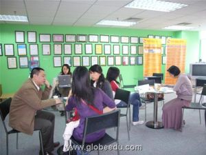 悉尼科技大學英世企學院