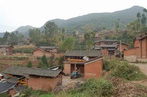 路龍二村 路龍二村