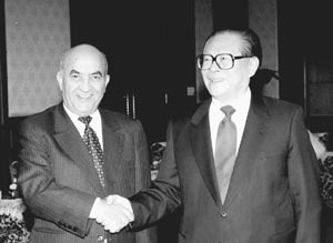 國家主席江澤民在北京釣魚台國賓館會見摩洛哥首相阿卜杜勒━拉赫曼·尤素福