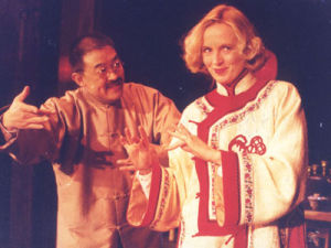 李建義、荷蘭德