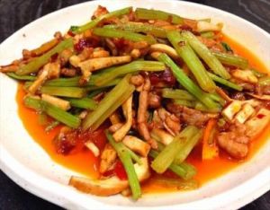 芹菜豆腐乾炒肉 芹菜豆腐乾炒肉