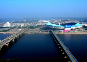 撫順雷鋒體育場