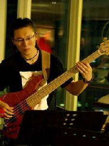 韓陽[我是歌手第三季貝斯手]