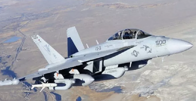 美軍咆哮者EA-18G電子戰飛機