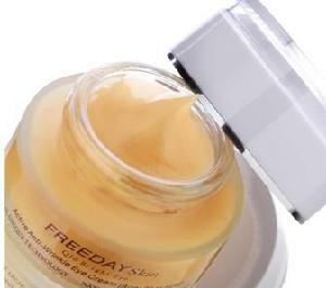 （圖）含Q10美容品