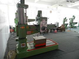 搖臂鑽床 搖臂鑽床