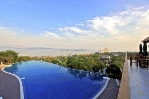 涵園露天游泳池