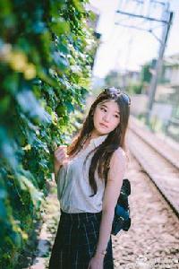 左瞳[日本作家]