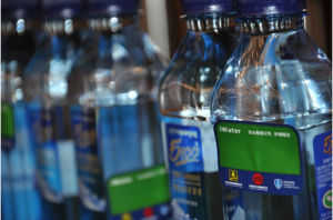 兩會實名制礦泉水 兩會實名制礦泉水