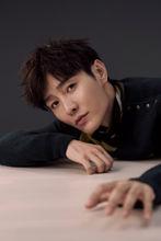 李昕亮寫真