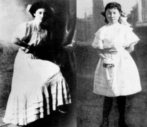 少女裙裝的兩姐妹——國母宋慶齡(左)、宋美齡(右)