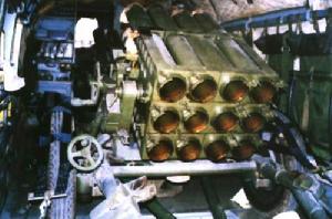 直-8裝運63式130毫米火箭炮，直8具有較強的運輸能力。