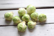 煎牛排配迷迭香草醬