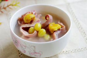 栗子玉米豬瘦肉湯 栗子玉米豬瘦肉湯