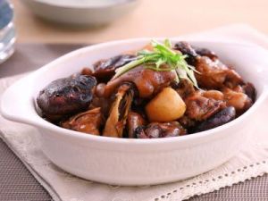 蚝豉炆冬菇 蚝豉炆冬菇