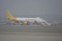 華民航空貨機