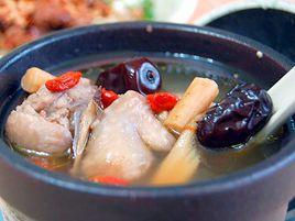 當歸紅棗黨參雞湯 當歸紅棗黨參雞湯