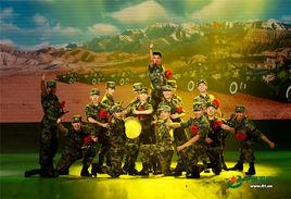 強軍路上好巴郎 強軍路上好巴郎