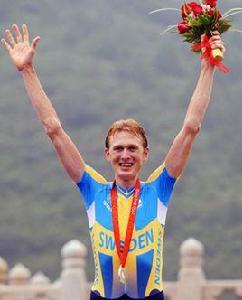 古斯塔夫·拉松 古斯塔夫·拉松