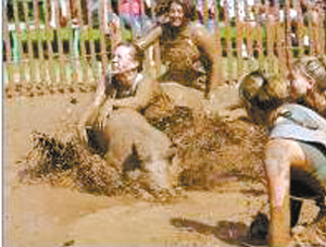 人豬摔跤賽