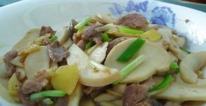 雞腿菇炒肉片