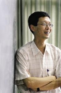 羅鋒[美國新澤西州州立大學數學系教授]