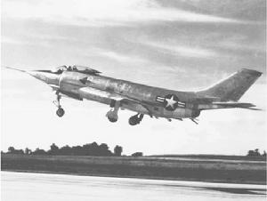XF3H-1 在 1953 年 5 月起飛進行試飛的情景