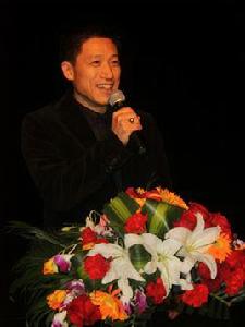 張守和[北京舞蹈學院編導系主任兼現代舞研究室主任]