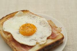 培根煎蛋麵包 培根煎蛋麵包